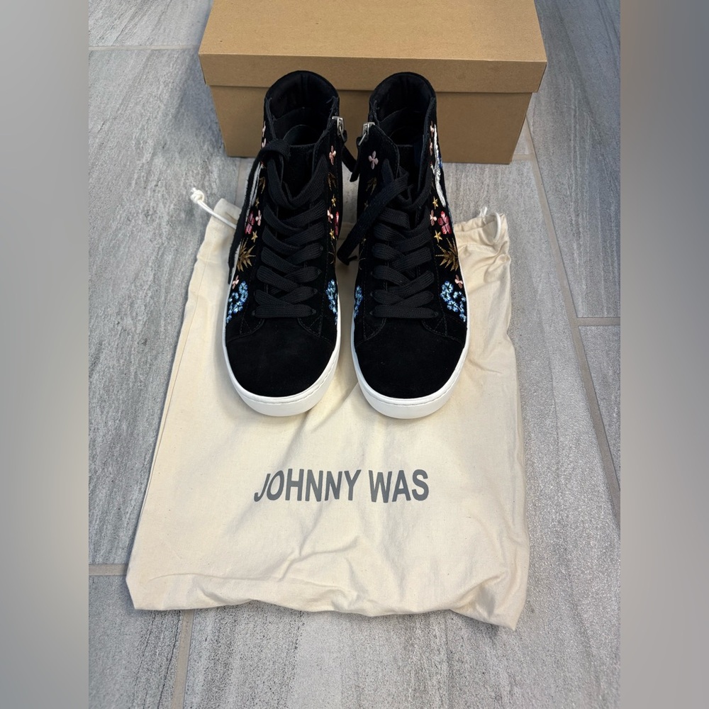 Johnny Was Emiko High-Top Sneakers - Picture 3 of 11